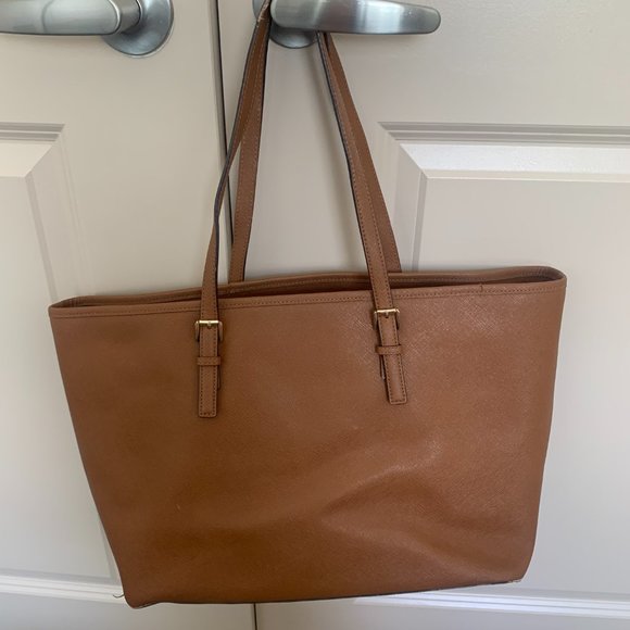 Michael Kors Large Jet Set Tote - Picture 3 of 7